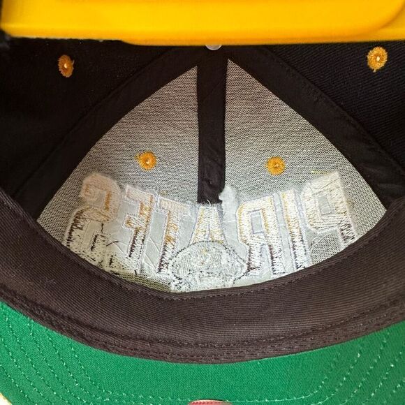 American Needle Men’s MLB Vintage Pittsburgh Pirates Fade Snapback Hat - Picture 13 of 16